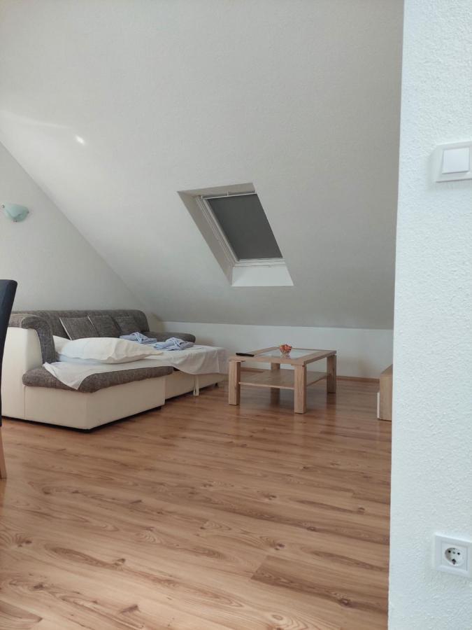 Apartmani Timon Bol Eksteriør bilde