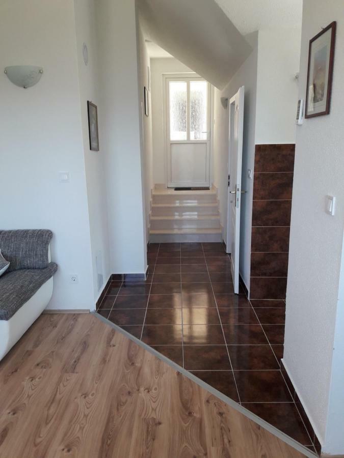 Apartmani Timon Bol Eksteriør bilde